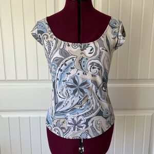 Cap sleeve blue print top.
